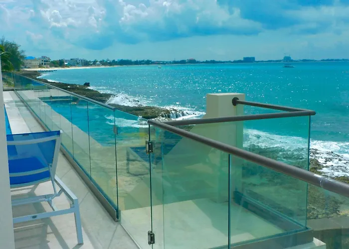 Oceanfront With 7 Mile Beach Views, Ground-Floor, Pool, Sleeps 6