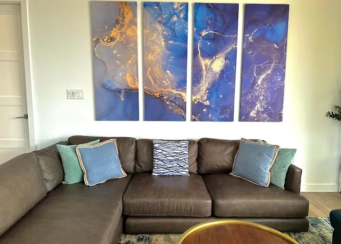 Oceanfront With 7 Mile Beach Views, Ground-Floor, Pool, Sleeps 6