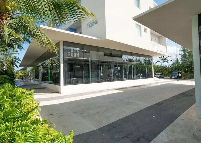 Luxury 1 Bed Apartment Near Seven Mile Beach At The Grove